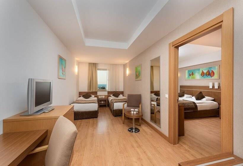 家庭间, Sunis Kumköy Beach Resort Hotel & Spa