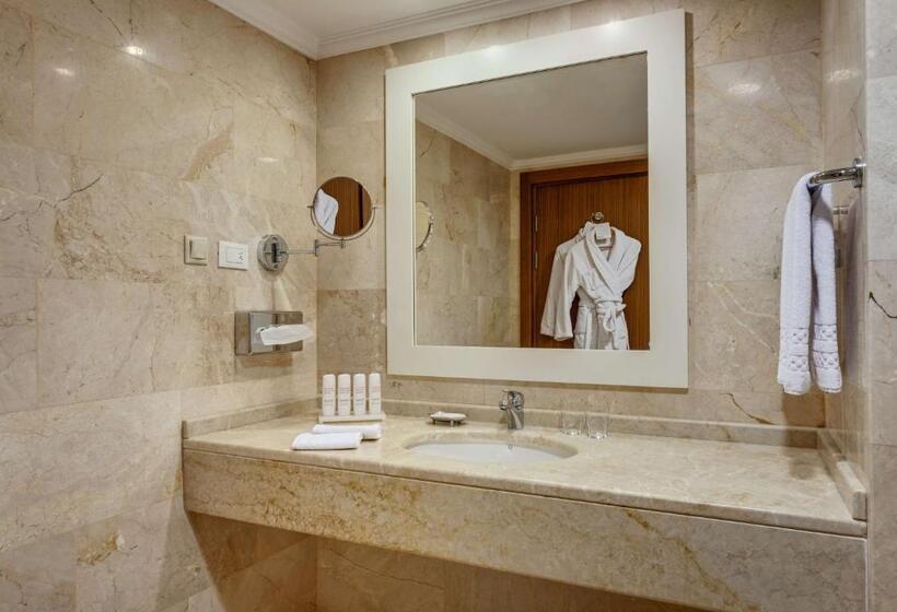 Полулюкс с Балконом, Radisson Blu Resort & Spa Cesme