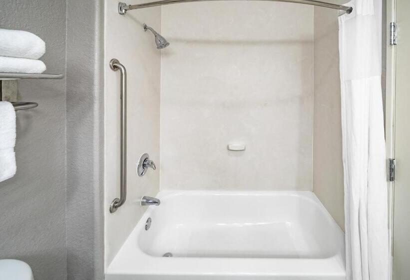 标准工作室, Days Inn & Suites By Wyndham San Antonio Near Frost Bank Center