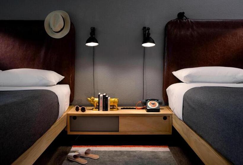 장애인을 위한 스탠다드 룸, Moxy Phoenix Tempe/asu Area