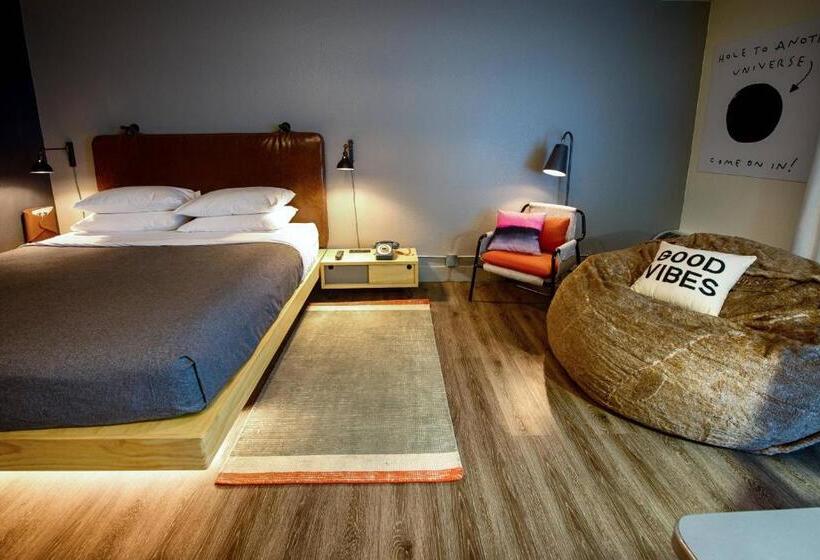 스탠다드 룸 킹사이즈 침대, Moxy Phoenix Tempe/asu Area