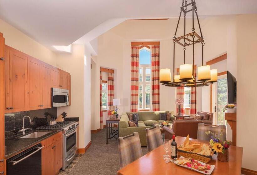 Люкс 2 Спальни, The Lodge At Spruce Peak, A Destination By Hyatt Residence
