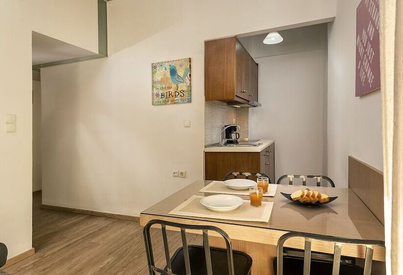 발코니가 있는 2 베드룸 아파트, Elina Hotel Apartments