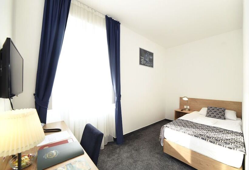اتاق استاندارد یک نفره, Orient Zagreb