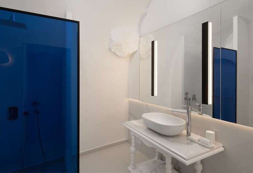 Люкс с гидромассажем, Katikies Villa Santorini   The Leading Hotels Of The World
