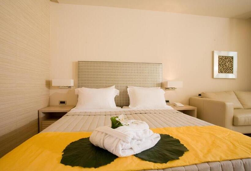 بانگلوی استاندارد با چشم‌انداز دریا, Port Royal Villas And Spa  Adults Only