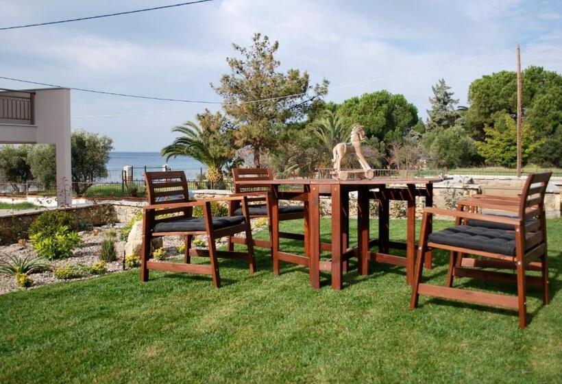 Студия Стандарт, Royalty Suites Seaside