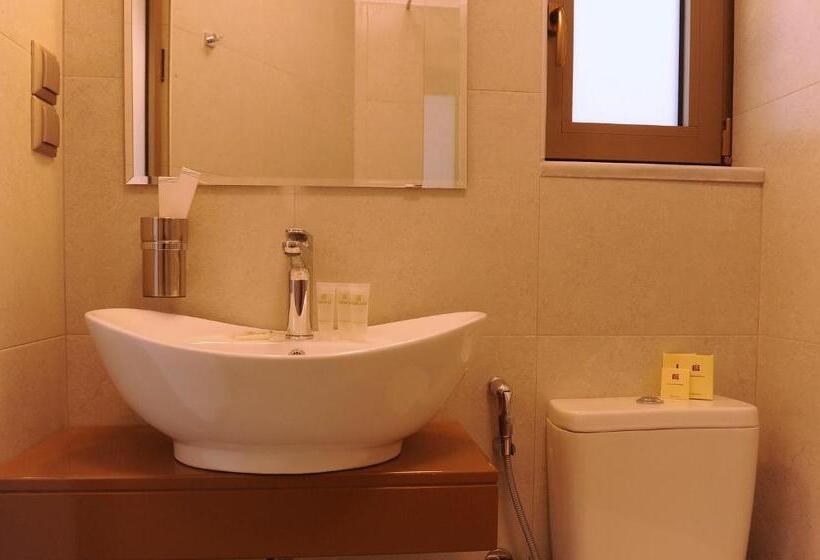 Королевский Люкс, Royalty Suites Seaside