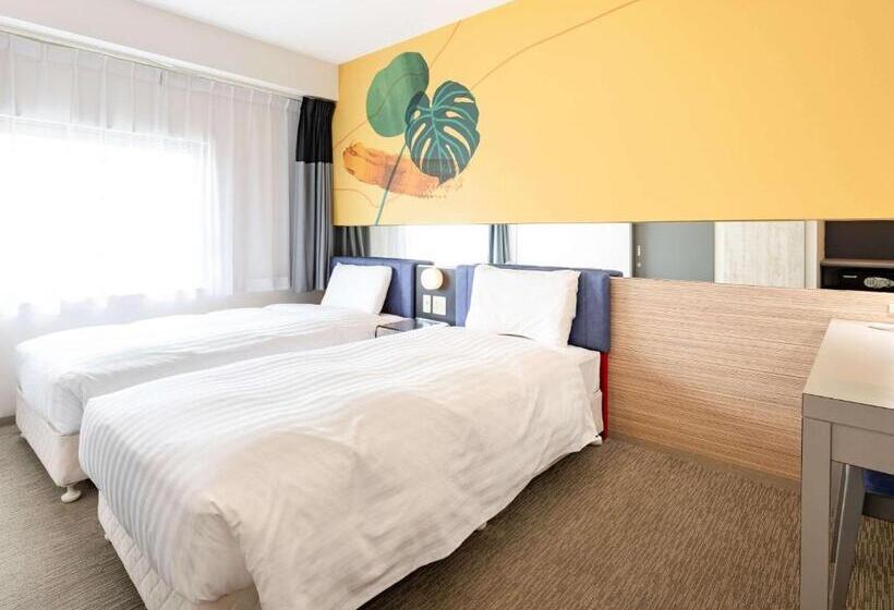 Номер Economy, Comfort Inn Naha Tomari Port