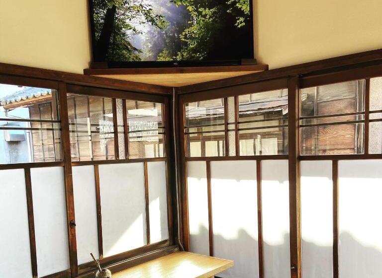 Номер Стандарт, Okiya Guest House & Tapas Bar