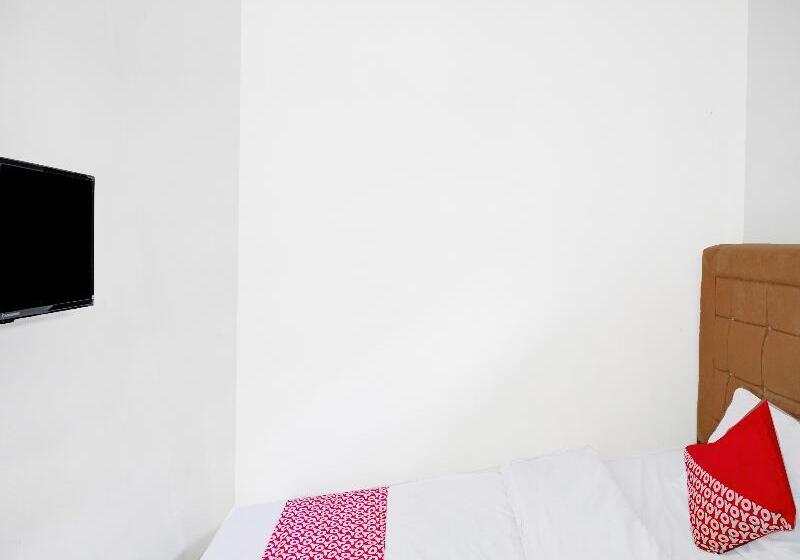 اتاق استاندارد یک نفره, Reddoorz At Jalan Stm Medan 2