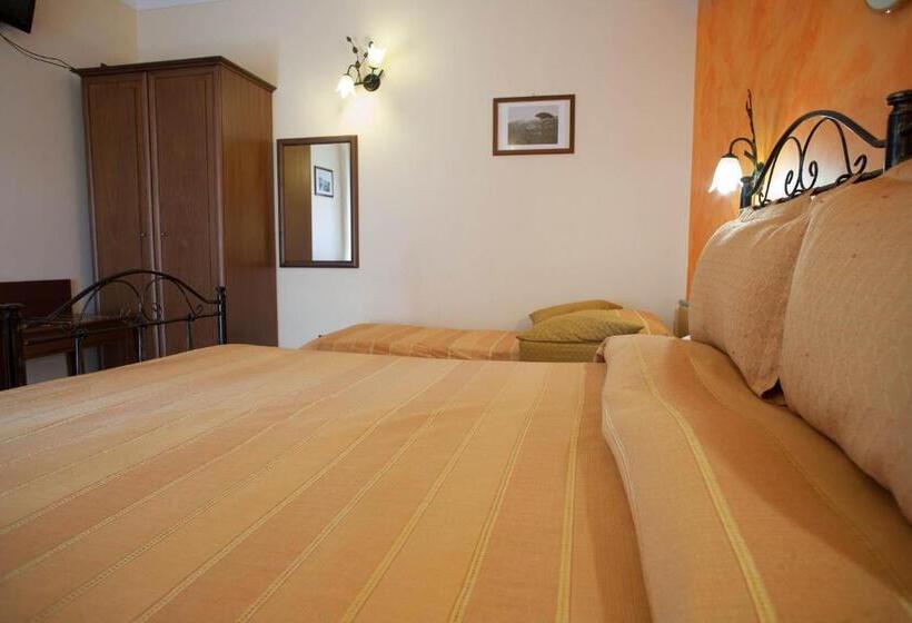Номер Стандарт Трехместный, B&b Salotto Di Athena