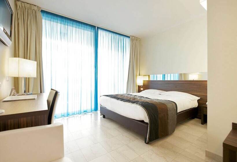 اتاق پرستیژ با چشم‌انداز دریا, Mercure Rimini Lungomare