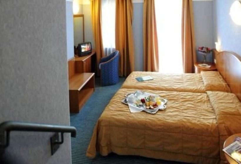 Номер Стандарт, Park Hotel Jolanda