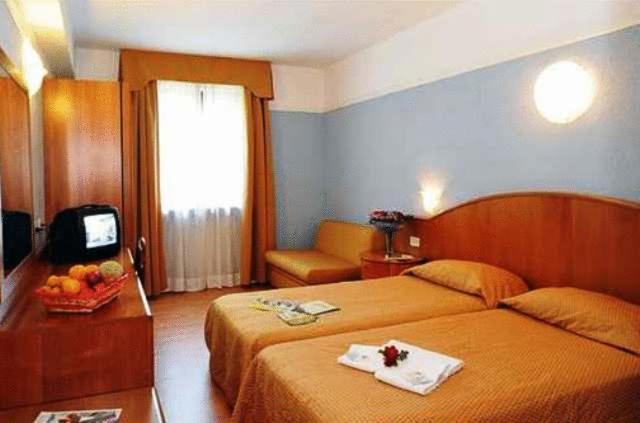Номер Стандарт, Park Hotel Jolanda