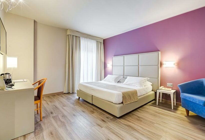 Номер Superior с Балконом, Best Western Hotel Imperiale