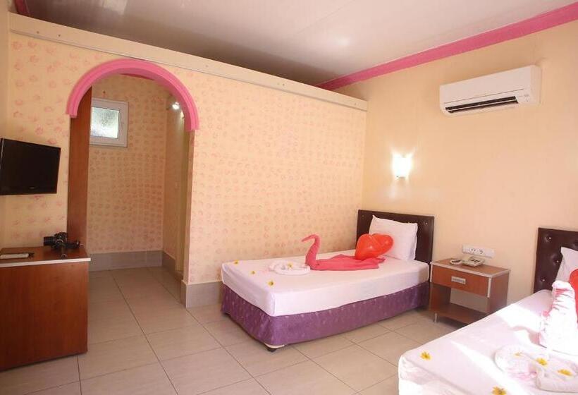 Семейный Номер, Sayanora Hotels Side
