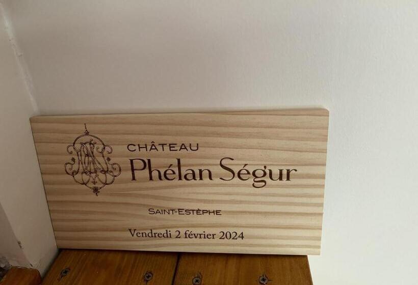 Четырехместный Номер Deluxe, Maison Jeroboam