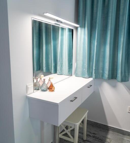 带1个卧室带泳池的公寓, Kamaroporta Luxury Apartments