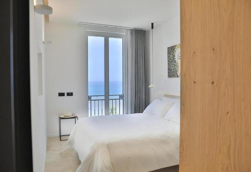 Номер Deluxe Вид на Море с Балконом, Abelia Sea Suites