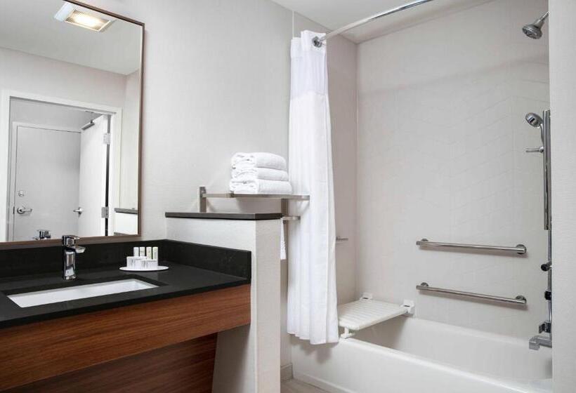 Президентский Люкс, Fairfield By Marriott Inn & Suites Lewisburg