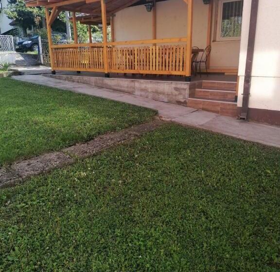 آپارتمان 1 خوابه با چشمانداز باغ, Apartmani Rajkovic