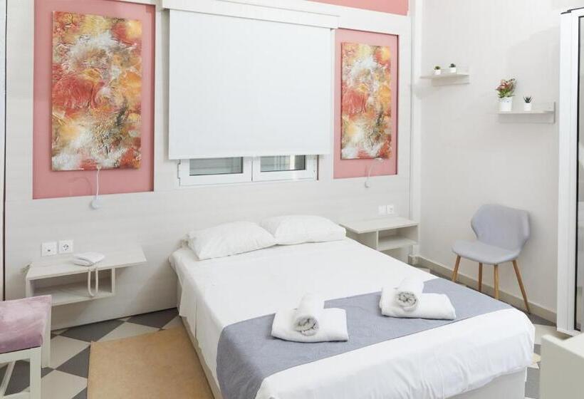 Quarto Estandar Individual, Klonos Anna