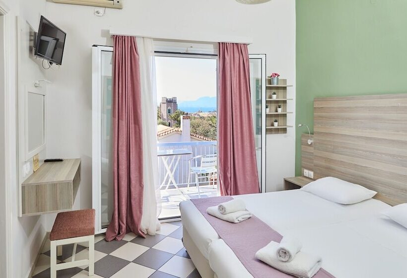 Quarto Estandar, Klonos Anna