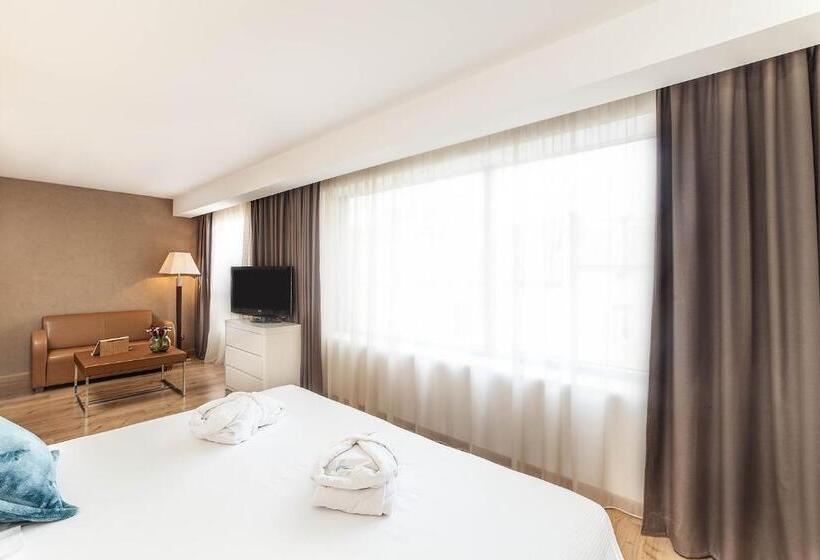 Полулюкс, Montaigne & Spa