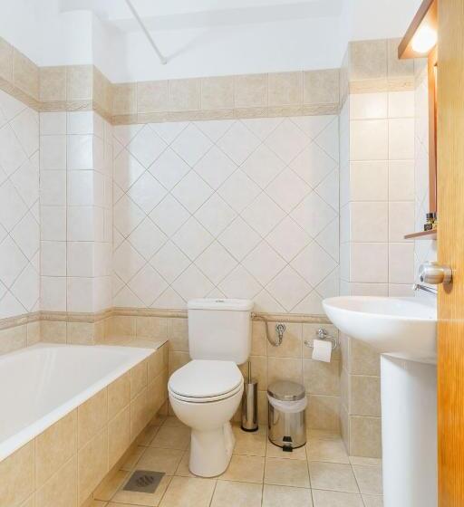 Family flat with sea view, Sunrise Suites & Apartments