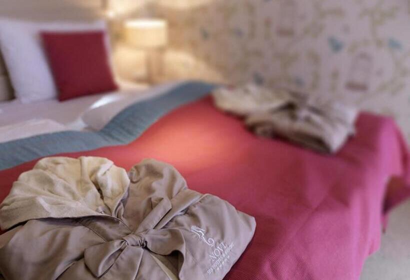 سوئیت جونیور با تخت بزرگ, Grand Novi Vinodolski Resort
