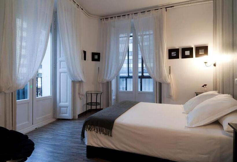 سوییت, Hostal Gala Madrid