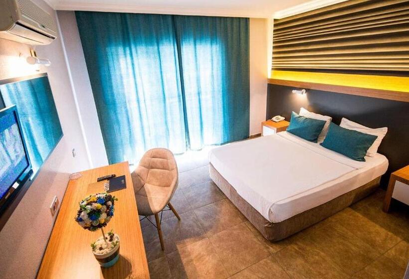 Номер Стандарт Трехместный, Club Hotel Sunbel