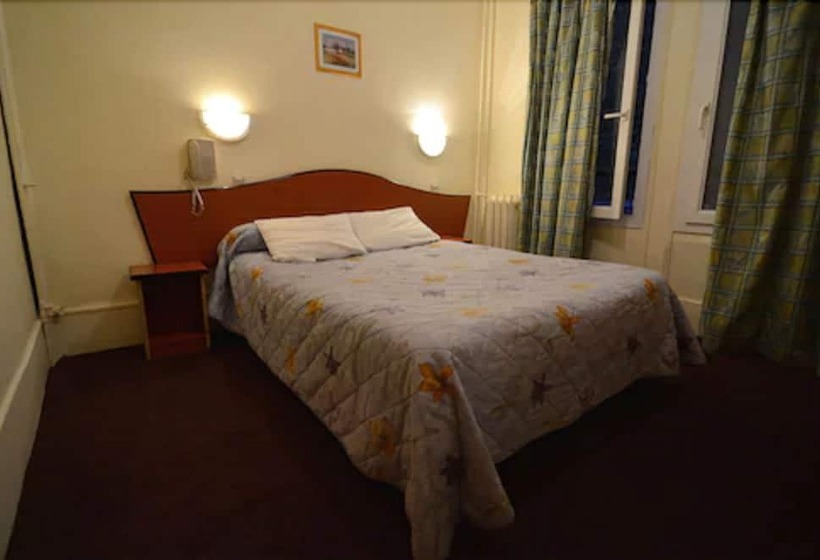 اتاق استاندارد با سرویس بهداشتی مشترک, Hôtel Montpellier