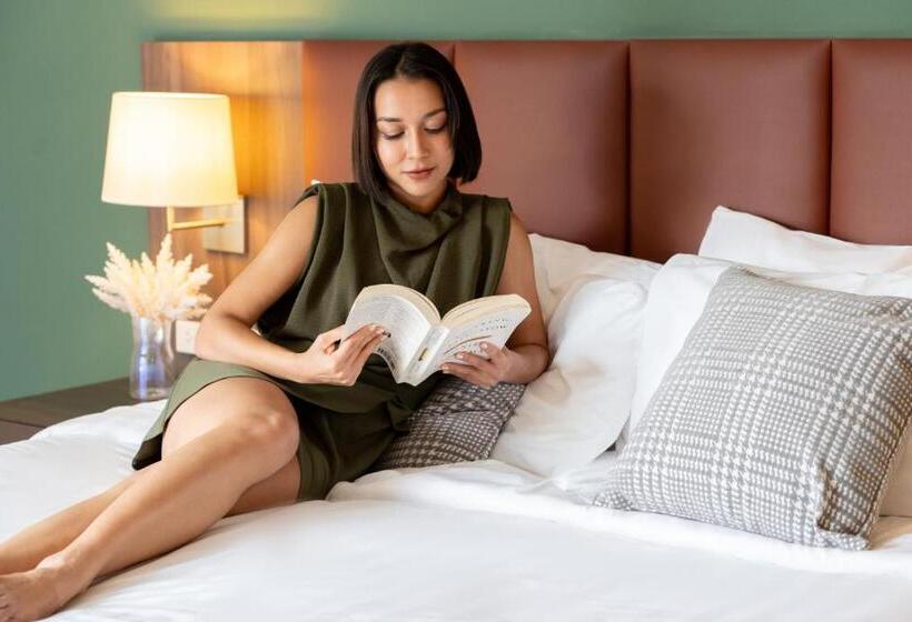 اتاق استاندارد با تخت بزرگ, Legacy Hotel Bangkok Sukhumvit