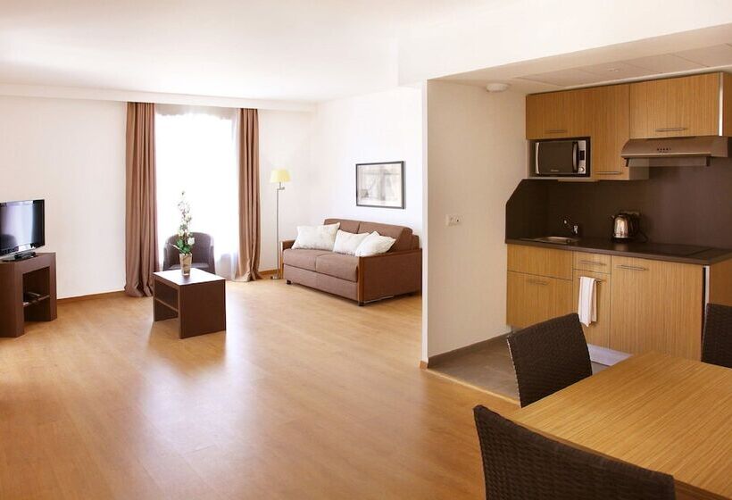 Полулюкс, Residhome Arcachon Plazza