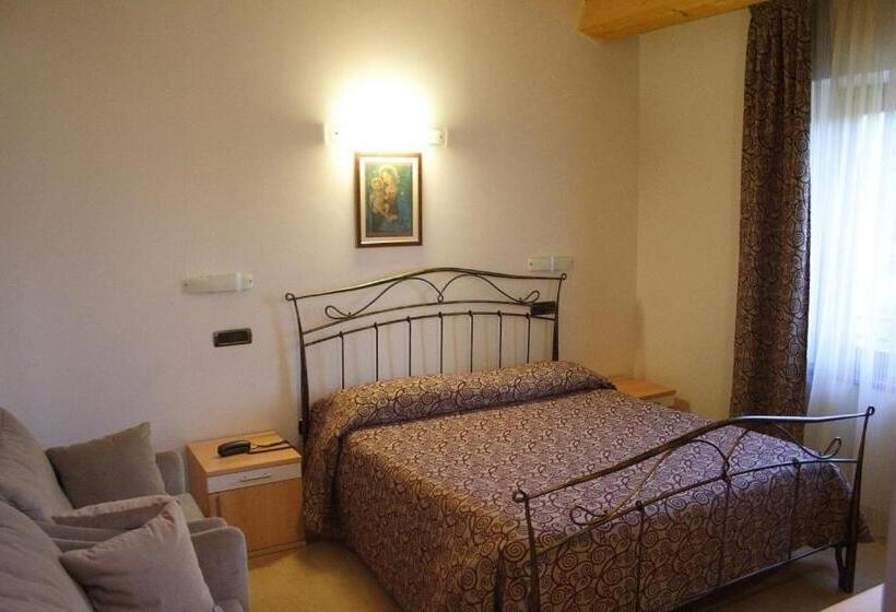 اتاق استاندارد چهار تخته, Albergo Bice