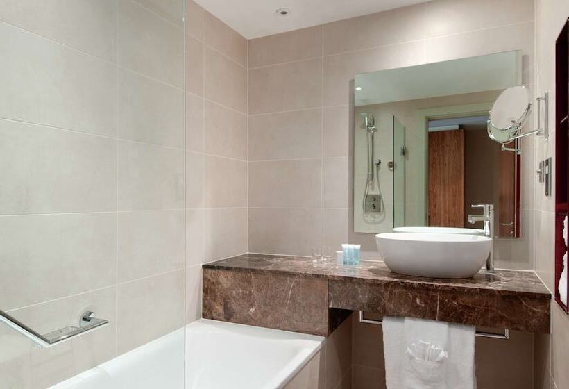 חדר אקזקיוטיב חדר קינג, Hilton Liverpool City Centre