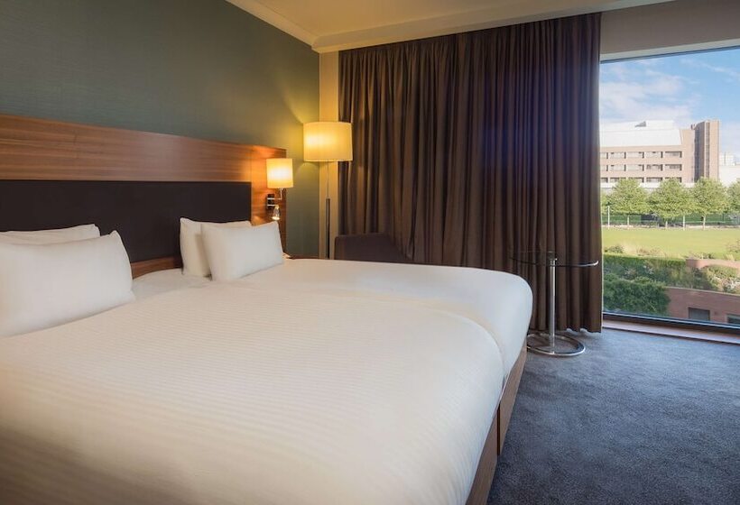 Номер Deluxe Кровать Кинг, Hilton Liverpool City Centre