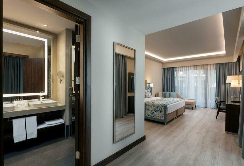 Номер Deluxe, Seven Seas Hotel Life   Ultra All Inclusive & Kids Concept