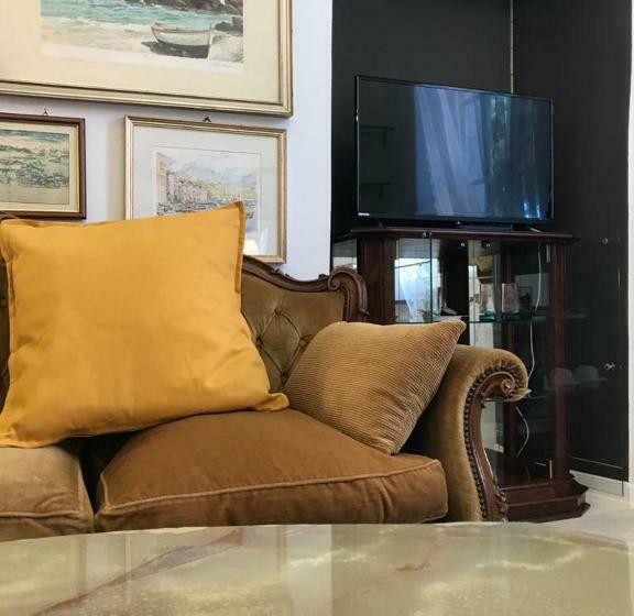Номер Deluxe, Sanctus Syrus 4