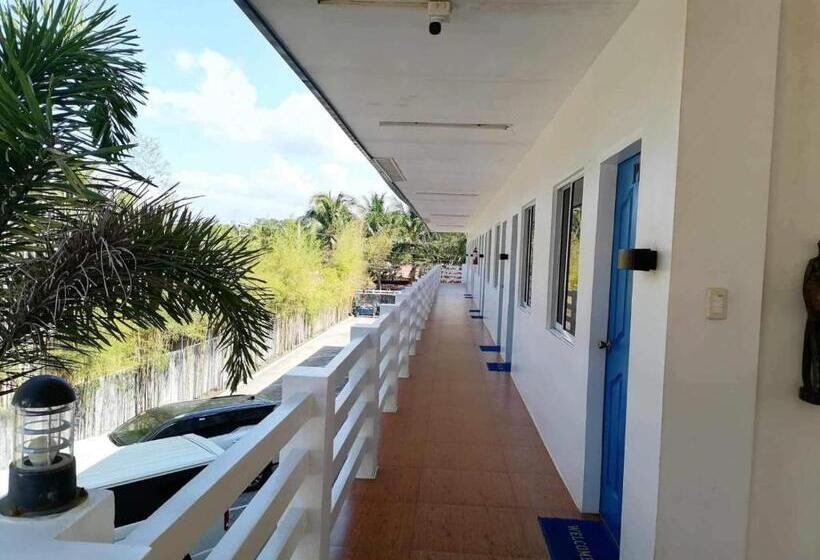 디럭스 4인 룸, Brizo Hotel And Beach Resort Bataan