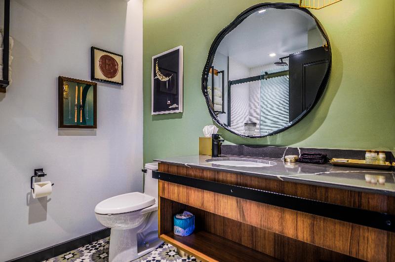 스탠다드 룸 킹사이즈 침대, Indigo   Silverthorne, An Ihg