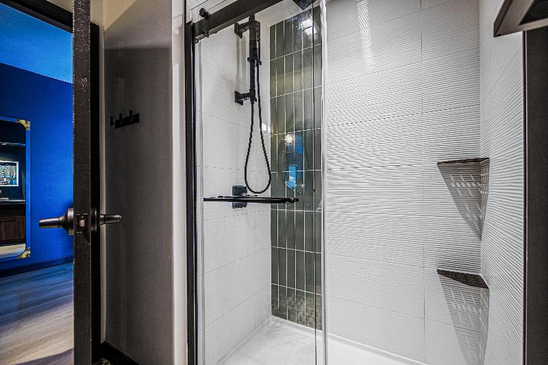 스위트 킹사이즈 침대, Indigo   Silverthorne, An Ihg