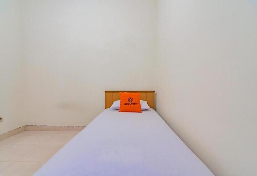 Номер Economy Индивидуальный, Koolkost Near Riau Junction Mall