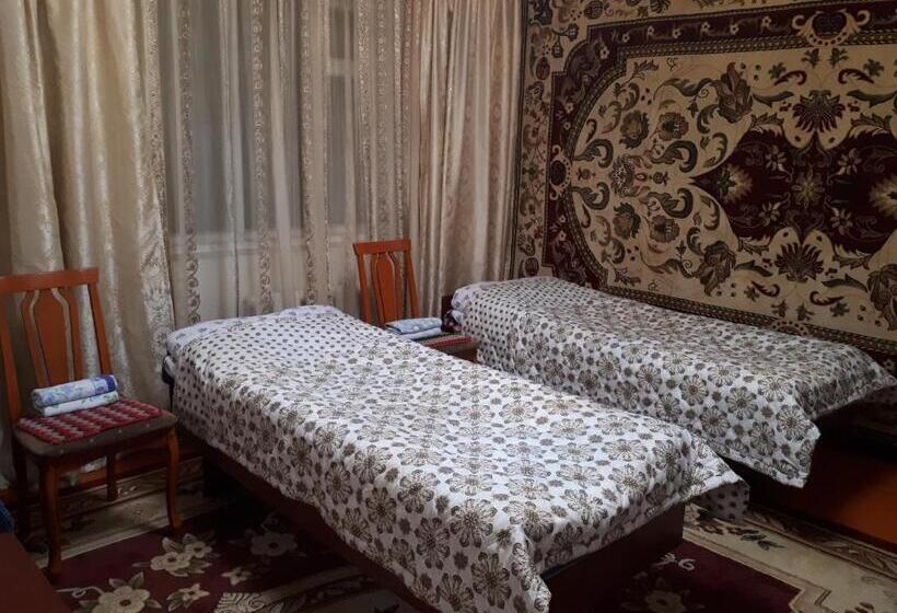 اتاق استاندارد, Nurgul