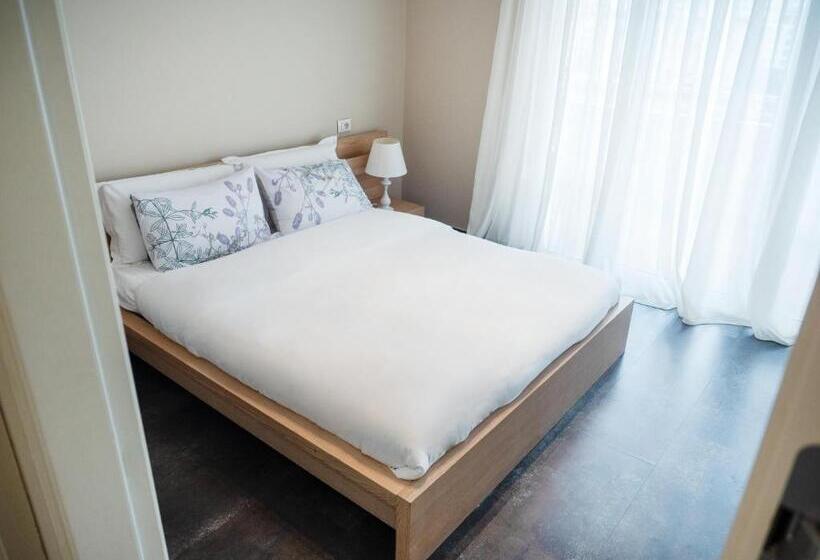 1 Bedroom Apartment Lake View, Lake Drive Rooms&apartments