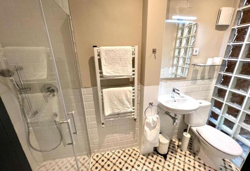 스탠다드 발코니 룸, Hostal La Canonja