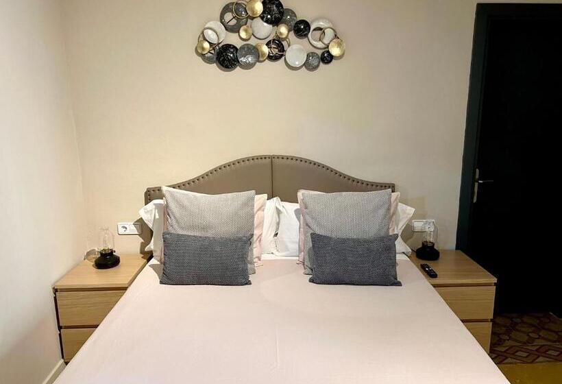 발코니가 있는 4인용 스탠다드 룸, Hostal La Canonja