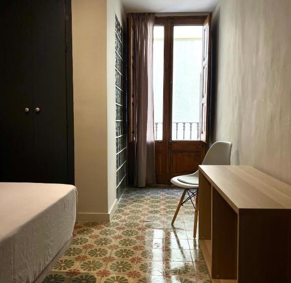 발코니가 있는 4인용 스탠다드 룸, Hostal La Canonja